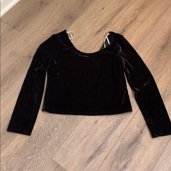 Black Crop Top  - Picture 1 of 6